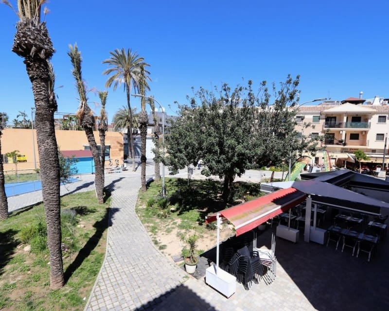 Apartamento de 2 habitaciones en Los Alcázares en venta con garaje - 155.000 € (Ref: 9926379)