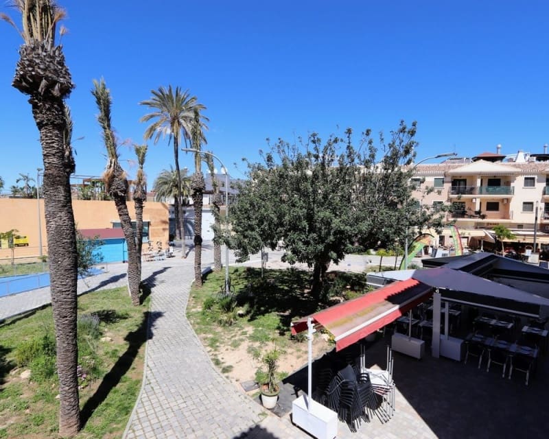 Apartamento de 2 habitaciones en Los Alcázares en venta con garaje - 155.000 € (Ref: 9926379)