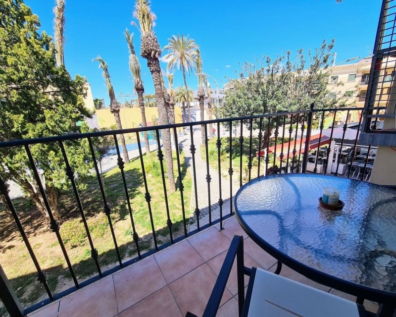 Apartamento de 2 habitaciones en Los Alcázares en venta con garaje - 155.000 € (Ref: 9926379)