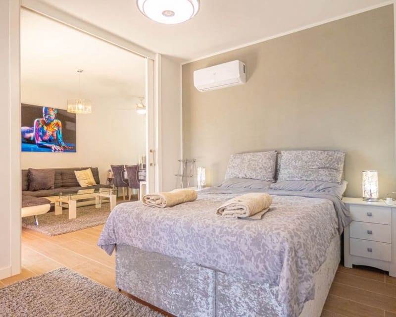 2 makuuhuone Huoneisto myytävänä paikassa Villamartin mukana uima-altaan 
autotalli - 254 900 € (Ref: 9926380)