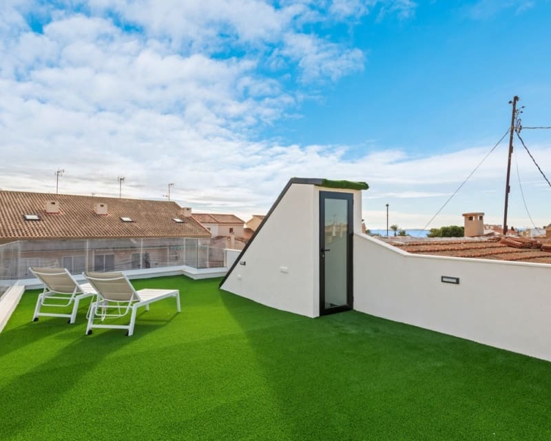 4 soveværelse Villa til salg i Torre de la Horadada med swimmingpool garage - € 649.000 (Ref: 9926381)