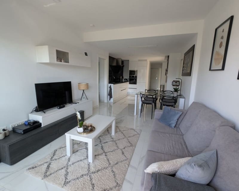 2 makuuhuone Huoneisto myytävänä paikassa Villamartin mukana uima-altaan 
autotalli - 244 000 € (Ref: 9926383)