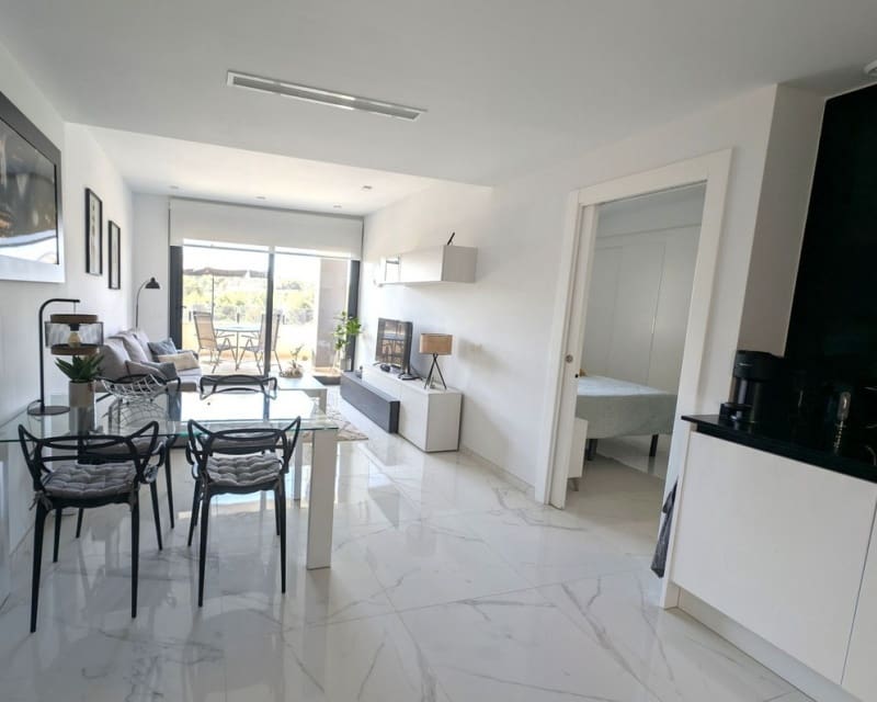2 makuuhuone Huoneisto myytävänä paikassa Villamartin mukana uima-altaan 
autotalli - 244 000 € (Ref: 9926383)
