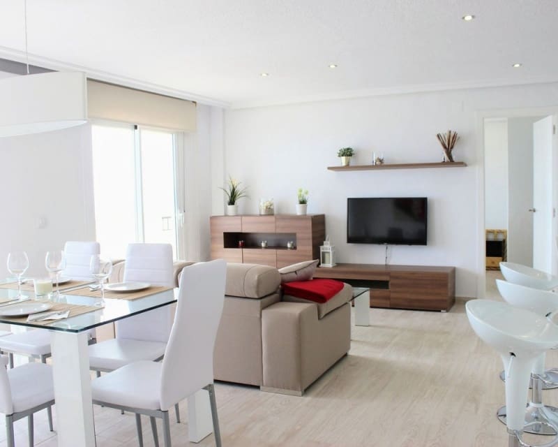 Apartamento de 3 habitaciones en Pilar de la Horadada en venta con garaje - 450.000 € (Ref: 9926384)