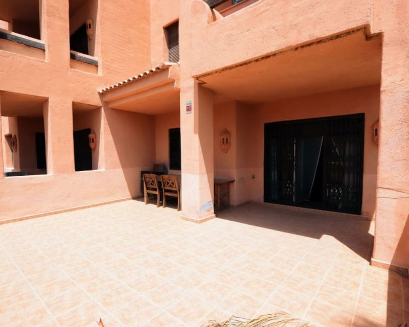3 soveværelse Lejlighed til salg i Los Alcazares med swimmingpool garage - € 245.000 (Ref: 9926389)