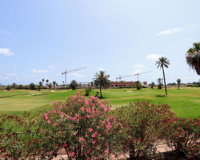 3 soveværelse Lejlighed til salg i Los Alcazares med swimmingpool garage - € 245.000 (Ref: 9926389)
