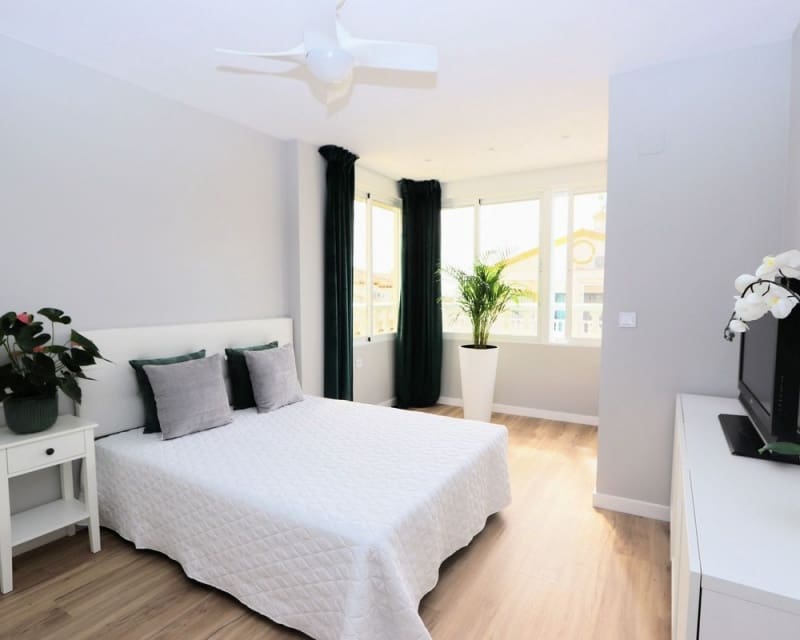 3 quarto Casa em Banda para venda em Orihuela Costa com piscina - 279 000 € (Ref: 9926390)