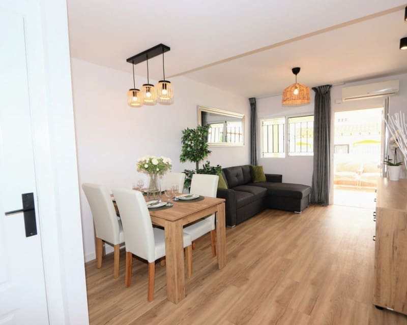 3 quarto Casa em Banda para venda em Orihuela Costa com piscina - 279 000 € (Ref: 9926390)