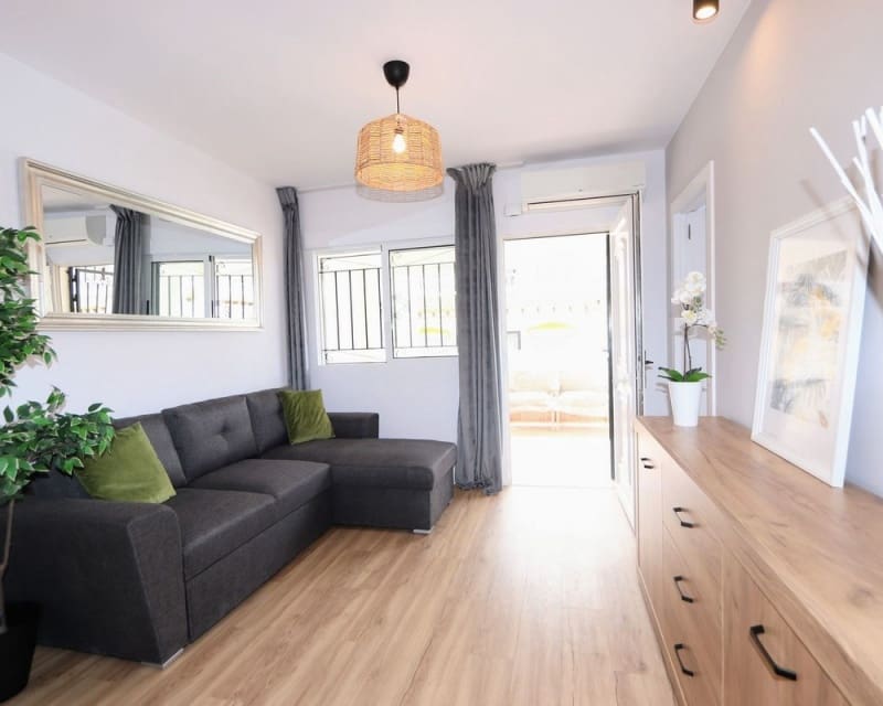 3 quarto Casa em Banda para venda em Orihuela Costa com piscina - 279 000 € (Ref: 9926390)