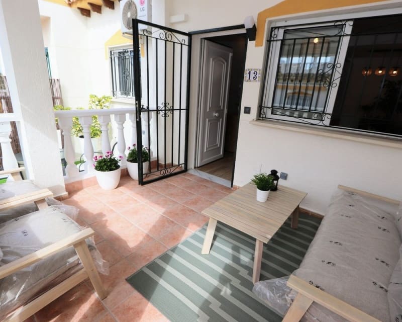 3 quarto Casa em Banda para venda em Orihuela Costa com piscina - 279 000 € (Ref: 9926390)