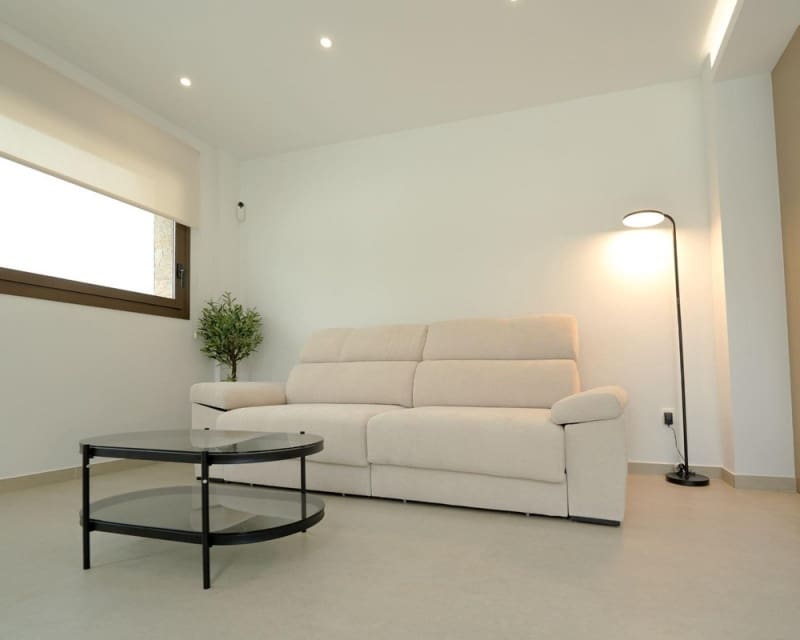 4 bedroom Villa for sale in Almoradi with pool garage - € 429,000 (Ref: 9926393)