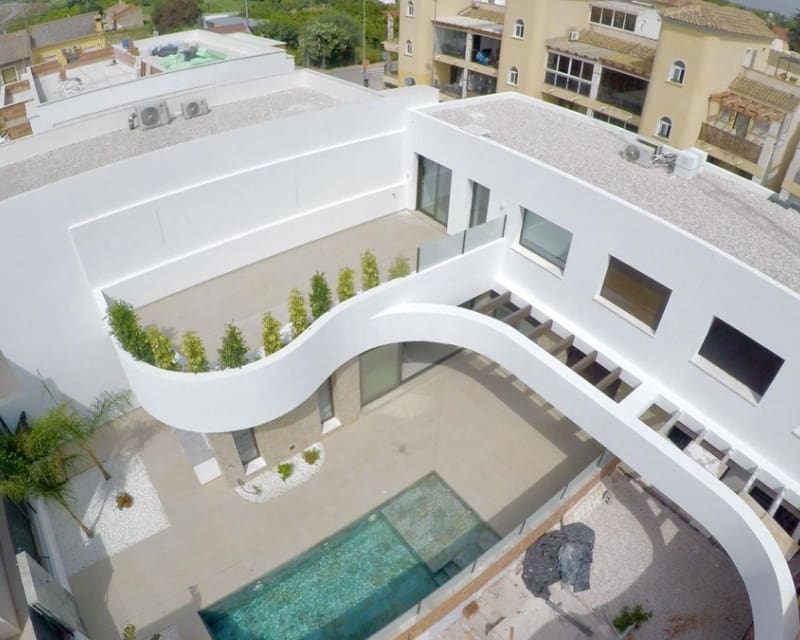 4 bedroom Villa for sale in Almoradi with pool garage - € 429,000 (Ref: 9926393)