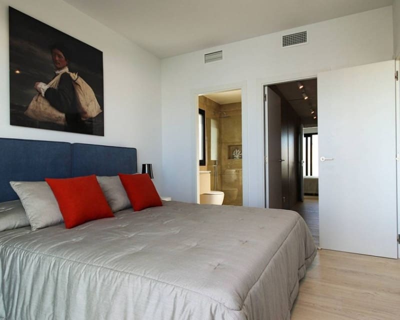 3 Zimmer Villa zu verkaufen in Ciudad Quesada mit Pool - 750.000 € (Ref: 9926394)