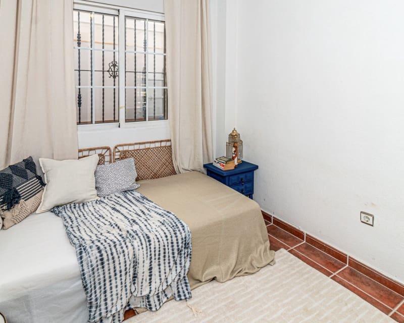 3 sovrum Hus till salu i Playa Flamenca med pool - 245 000 € (Ref: 9926396)