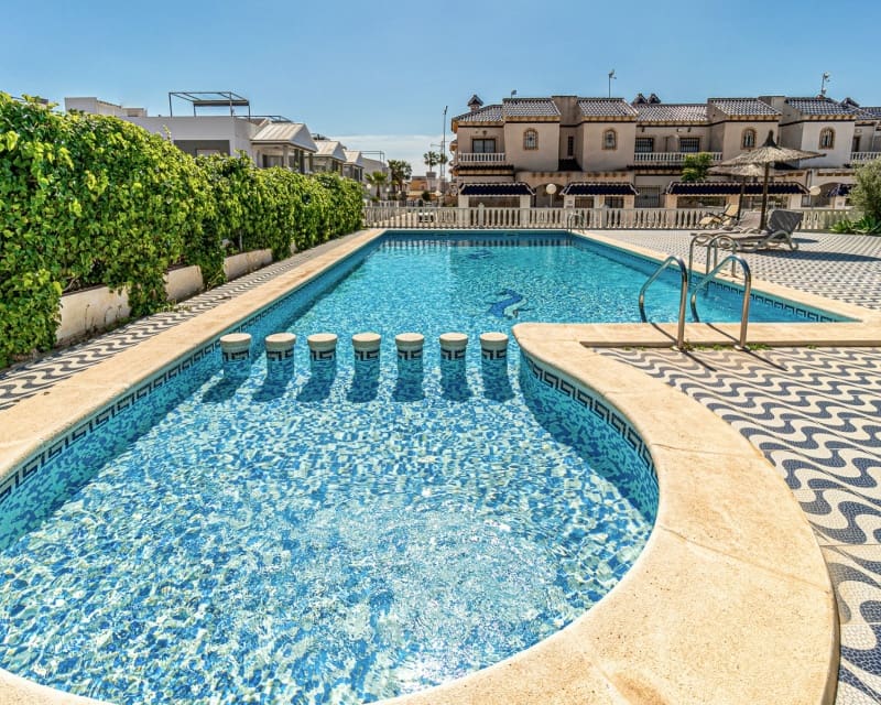 3 sovrum Hus till salu i Playa Flamenca med pool - 245 000 € (Ref: 9926396)