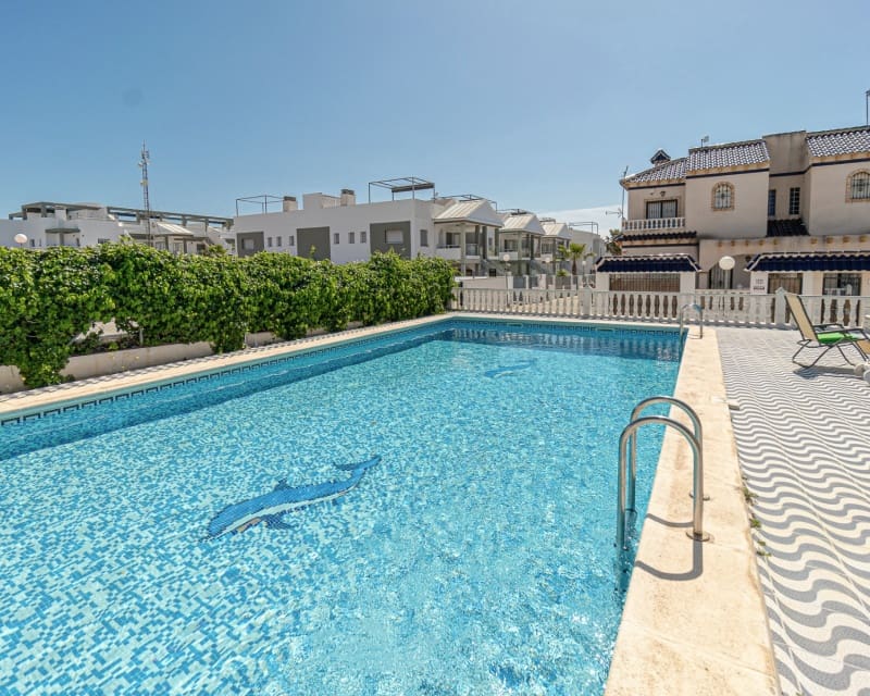 3 sovrum Hus till salu i Playa Flamenca med pool - 245 000 € (Ref: 9926396)