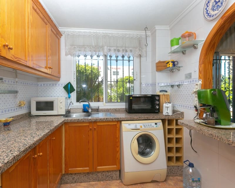 2 soverom Hus til salgs i Cabo Roig med svømmebasseng - € 289 000 (Ref: 9926397)