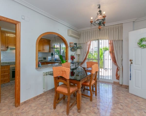 2 soverom Hus til salgs i Cabo Roig, Orihuela med svømmebasseng - € 289 000 (Ref: 9926397)