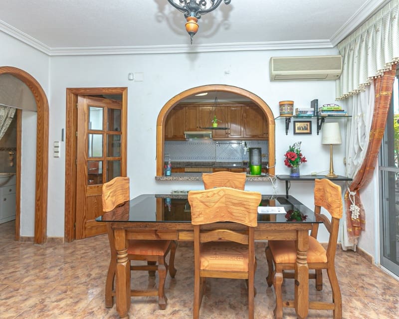 2 soverom Hus til salgs i Cabo Roig med svømmebasseng - € 289 000 (Ref: 9926397)