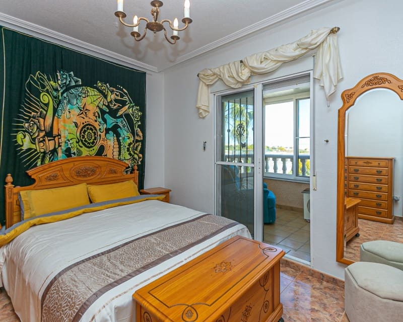 2 soverom Hus til salgs i Cabo Roig med svømmebasseng - € 289 000 (Ref: 9926397)