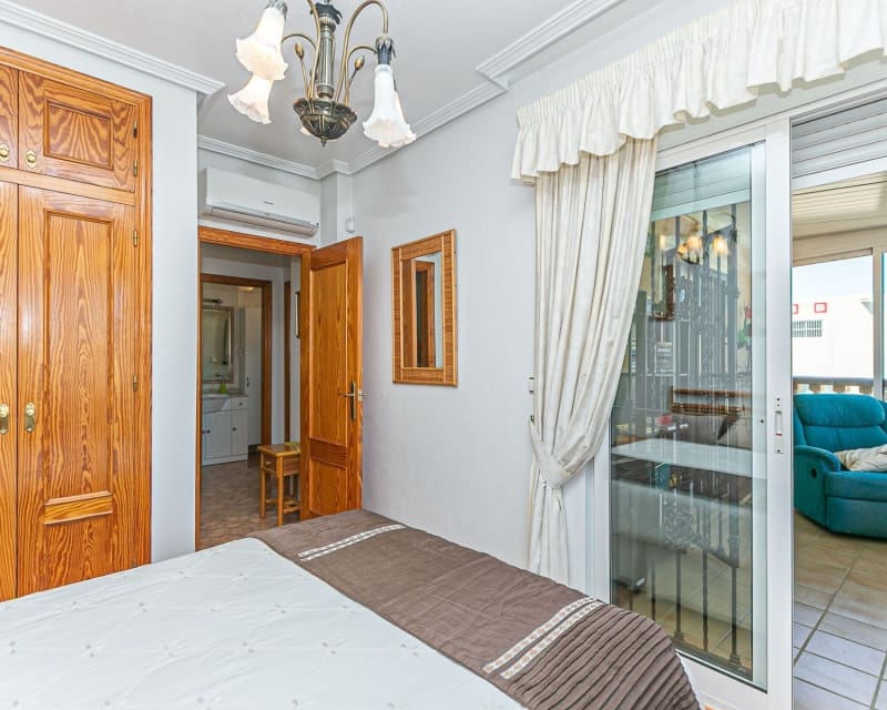 2 soverom Hus til salgs i Cabo Roig med svømmebasseng - € 289 000 (Ref: 9926397)