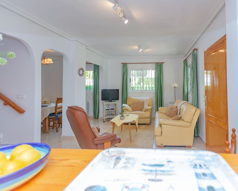 2 sovrum Villa till salu i Playa Flamenca med pool garage - 270 000 € (Ref: 9926398)