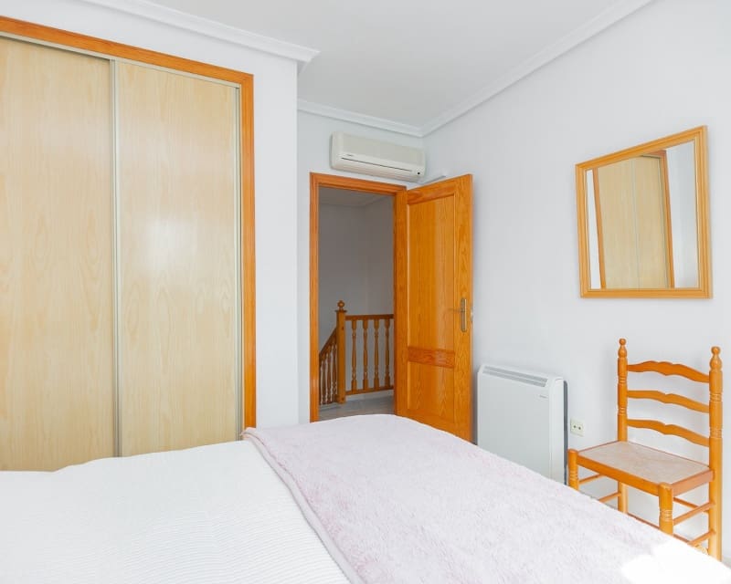 2 sovrum Villa till salu i Playa Flamenca med pool garage - 270 000 € (Ref: 9926398)