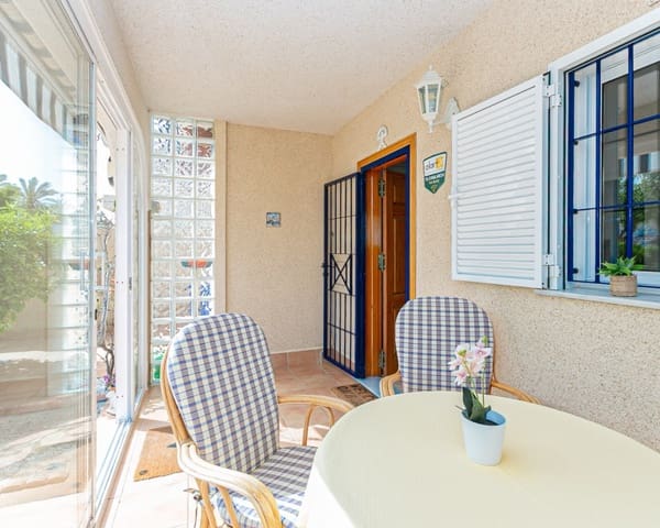2 sovrum Villa till salu i Playa Flamenca, Orihuela med pool garage - 270 000 € (Ref: 9926398)