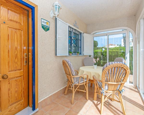 2 sovrum Villa till salu i Playa Flamenca, Orihuela med pool garage - 270 000 € (Ref: 9926398)