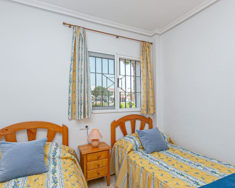 2 sovrum Villa till salu i Playa Flamenca med pool garage - 270 000 € (Ref: 9926398)