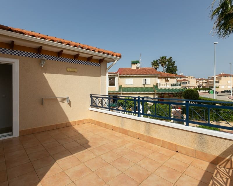 2 sovrum Villa till salu i Playa Flamenca med pool garage - 270 000 € (Ref: 9926398)