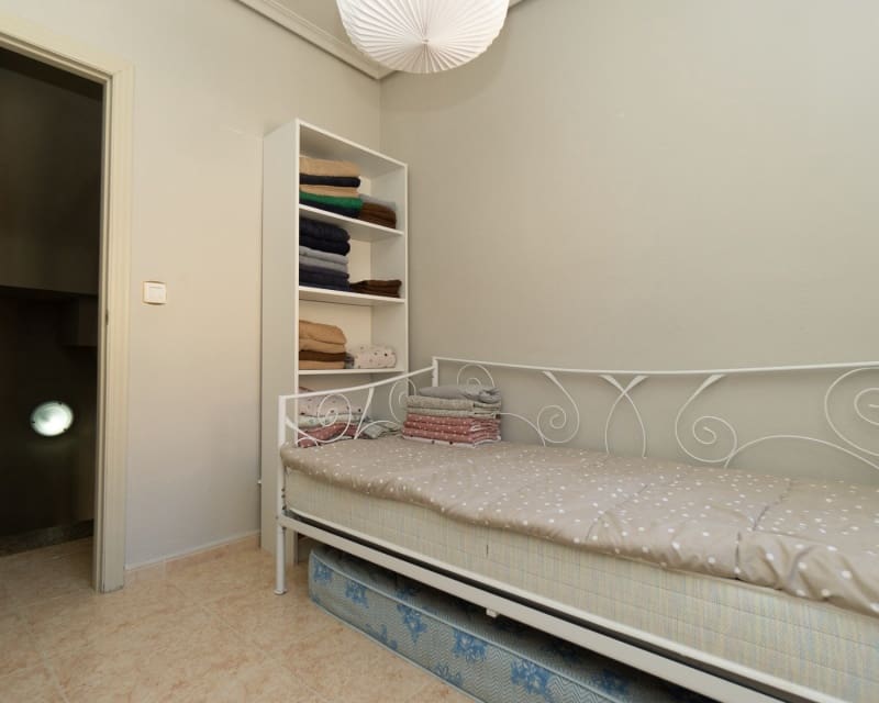 3 sovrum Hus till salu i Playa Flamenca med pool - 195 000 € (Ref: 9926399)