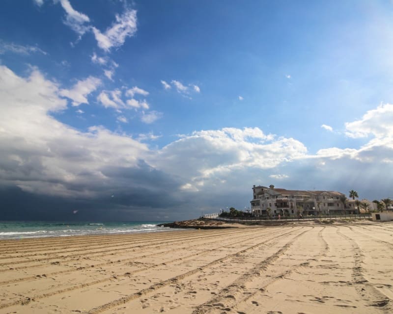 3 sovrum Hus till salu i Playa Flamenca med pool - 195 000 € (Ref: 9926399)