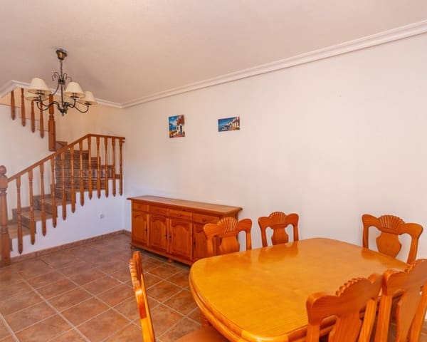 2 soveværelse Byhus til salg i La Zenia, Orihuela med swimmingpool - € 235.000 (Ref: 9926400)