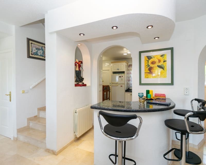 3 soverom Villa til salgs i Villamartin med svømmebasseng garasje - € 530 000 (Ref: 9926401)
