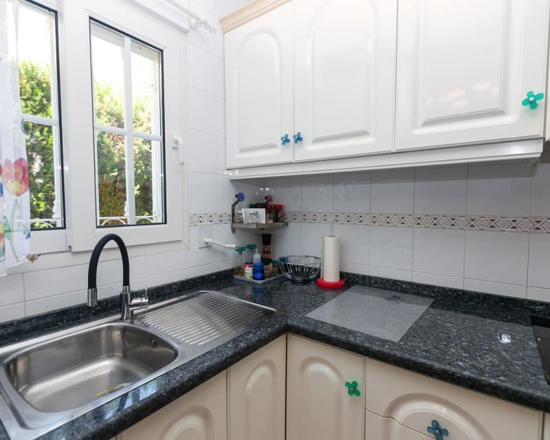 3 soverom Villa til salgs i Villamartin med svømmebasseng garasje - € 530 000 (Ref: 9926401)