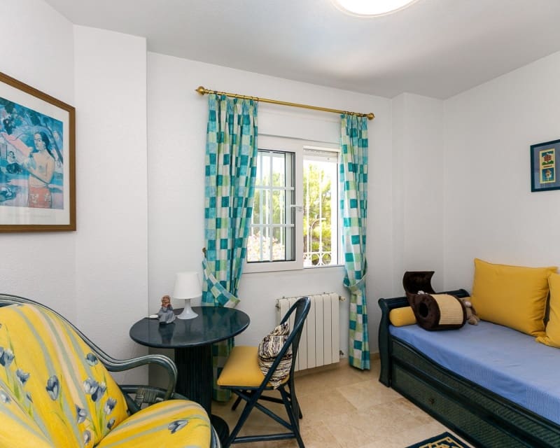 3 soverom Villa til salgs i Villamartin med svømmebasseng garasje - € 530 000 (Ref: 9926401)