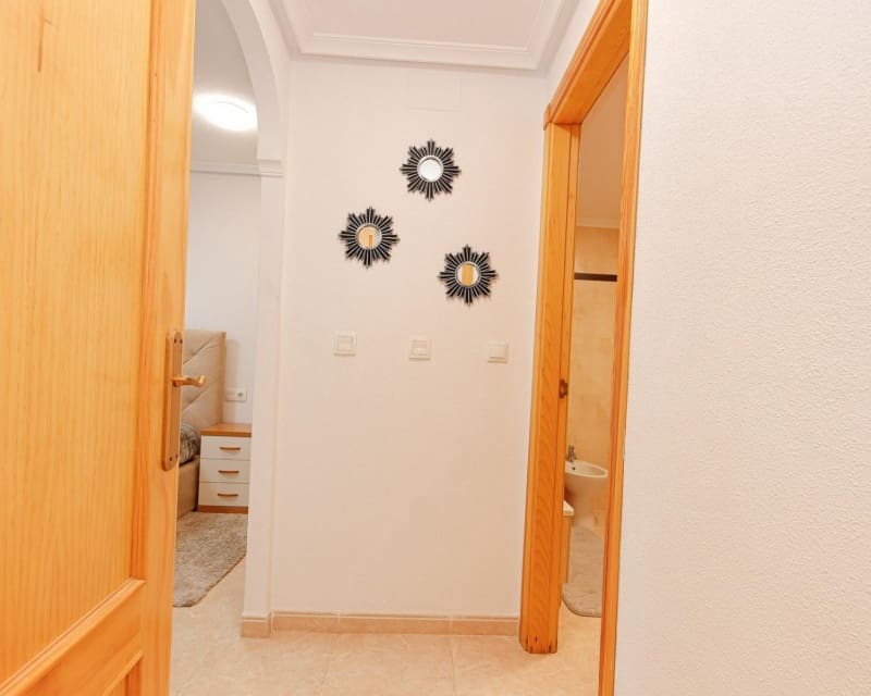 2 sovrum Lägenhet till salu i Playa Flamenca med pool - 218 000 € (Ref: 9926402)