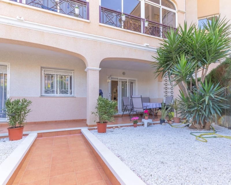 2 sovrum Lägenhet till salu i Playa Flamenca med pool - 218 000 € (Ref: 9926402)
