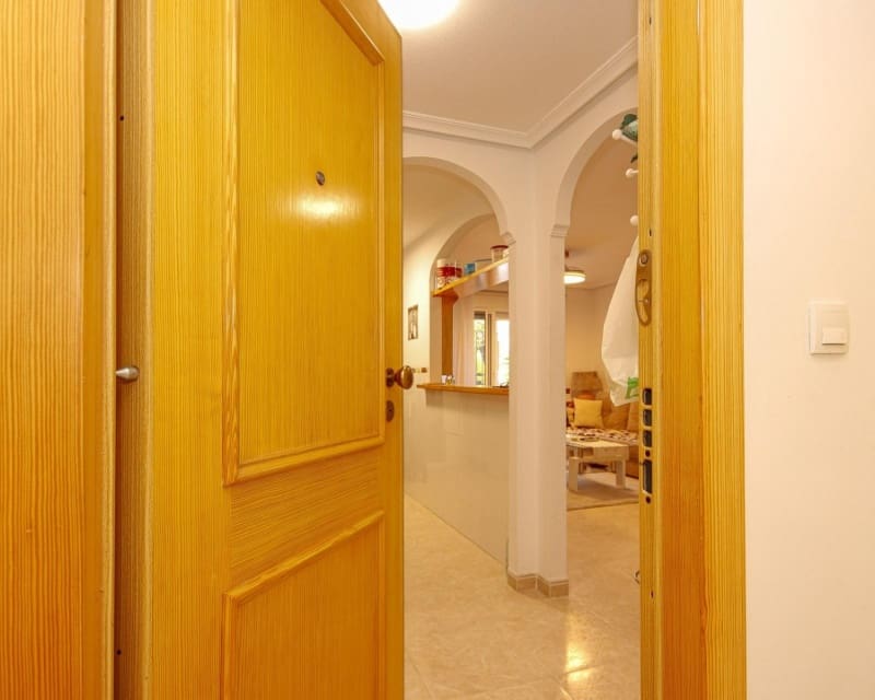 2 sovrum Lägenhet till salu i Playa Flamenca med pool - 218 000 € (Ref: 9926402)