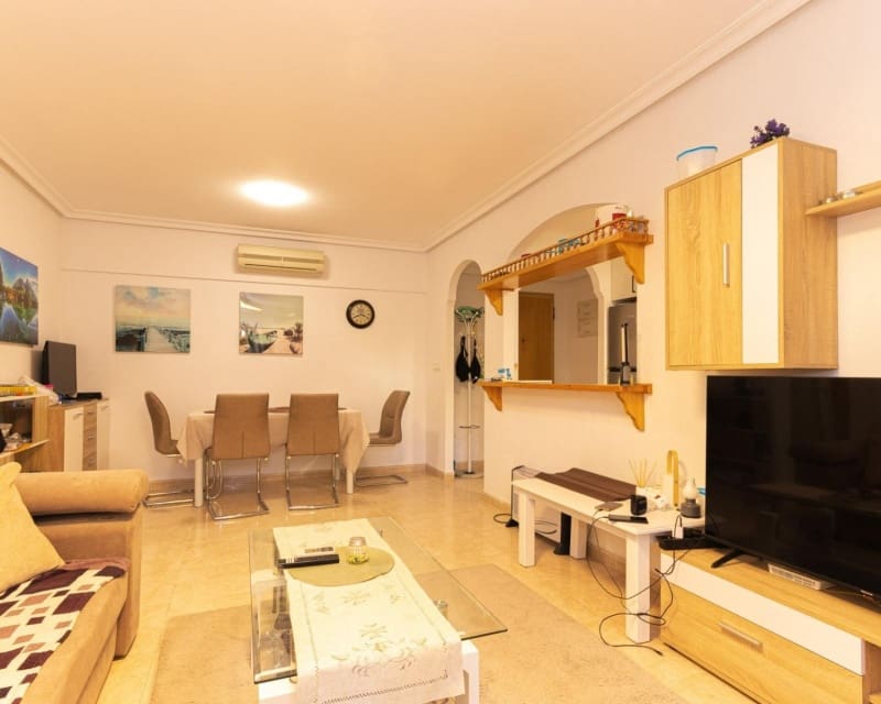 2 sovrum Lägenhet till salu i Playa Flamenca med pool - 218 000 € (Ref: 9926402)