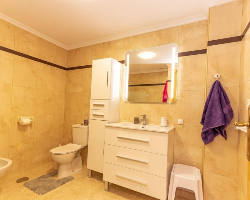 2 sovrum Lägenhet till salu i Playa Flamenca med pool - 218 000 € (Ref: 9926402)