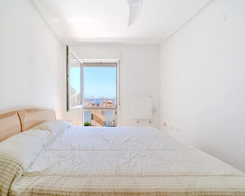 3 quarto Casa em Banda para venda em Cabo Roig com piscina garagem - 450 000 € (Ref: 9926403)