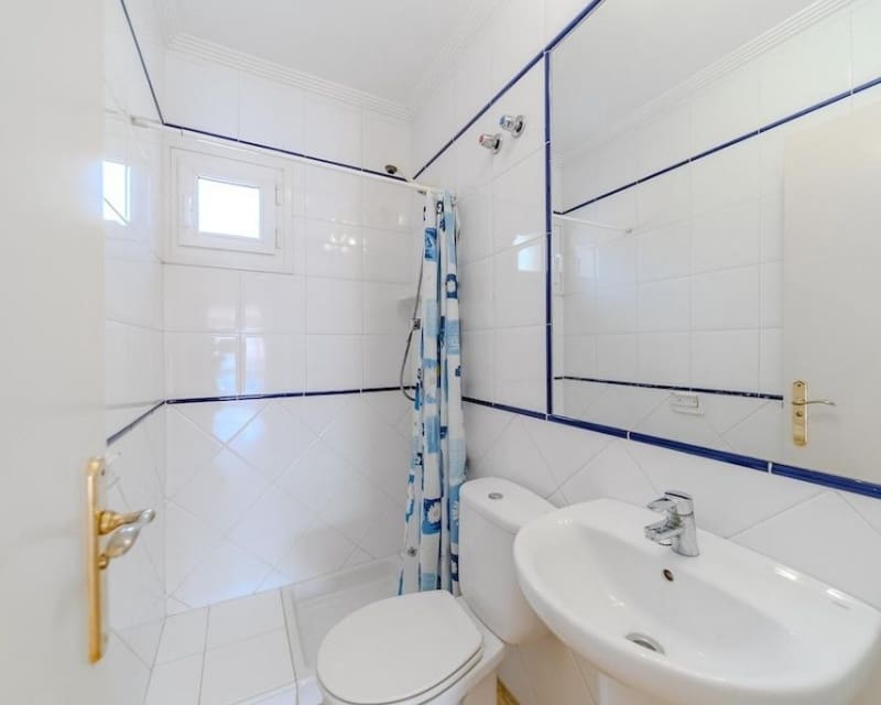 3 quarto Casa em Banda para venda em Cabo Roig com piscina garagem - 450 000 € (Ref: 9926403)