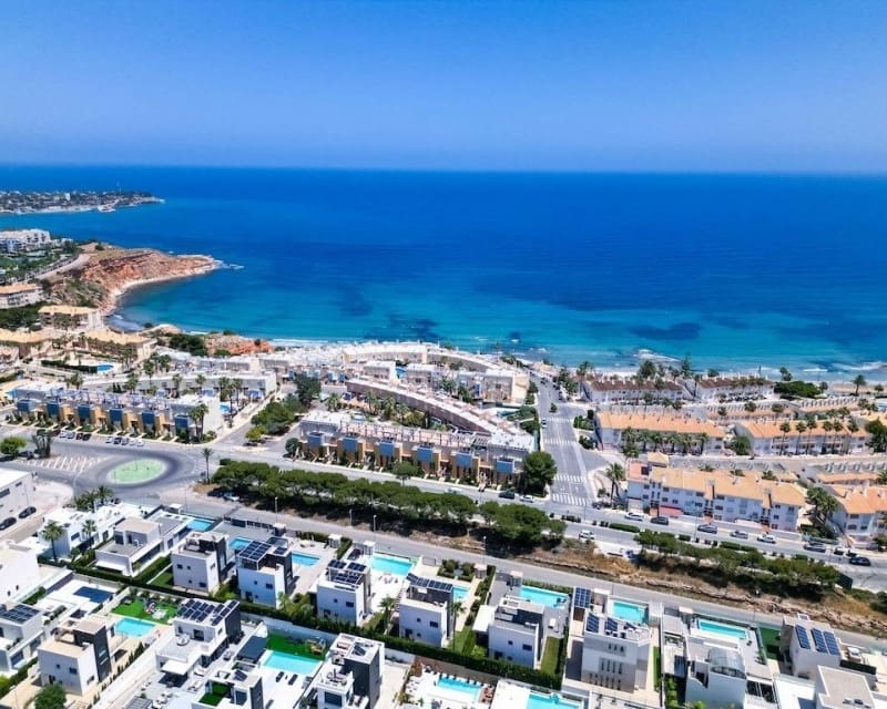 3 quarto Casa em Banda para venda em Cabo Roig com piscina garagem - 450 000 € (Ref: 9926403)