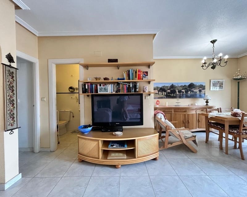 1 soverom Bungalow til salgs i La Florida med svømmebasseng - € 140 000 (Ref: 9926404)