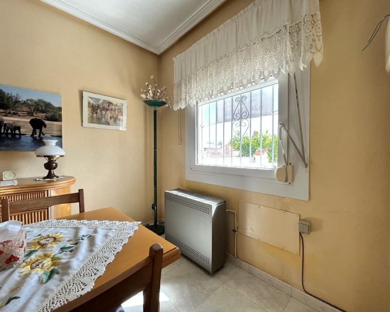 1 soverom Bungalow til salgs i La Florida med svømmebasseng - € 140 000 (Ref: 9926404)