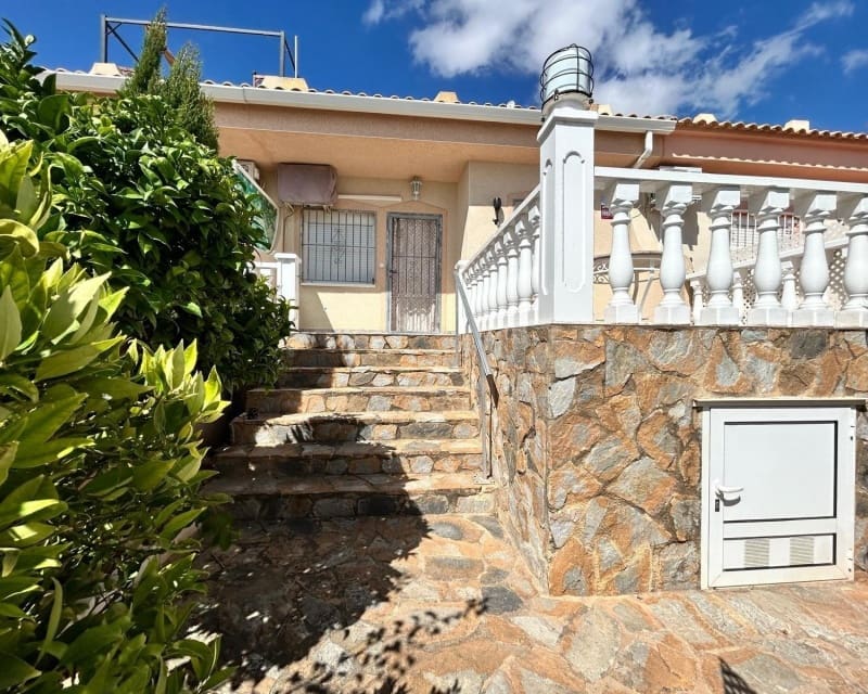 1 soverom Bungalow til salgs i La Florida med svømmebasseng - € 140 000 (Ref: 9926404)