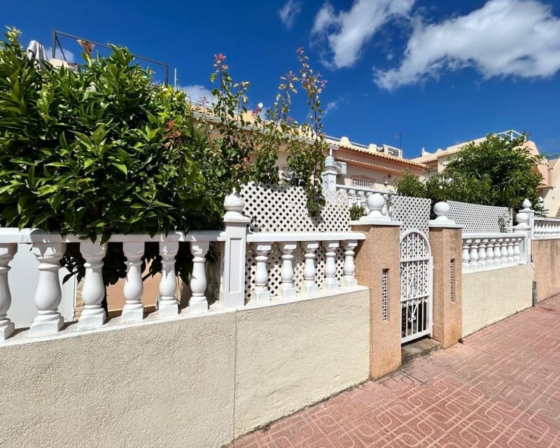 1 soverom Bungalow til salgs i La Florida med svømmebasseng - € 140 000 (Ref: 9926404)