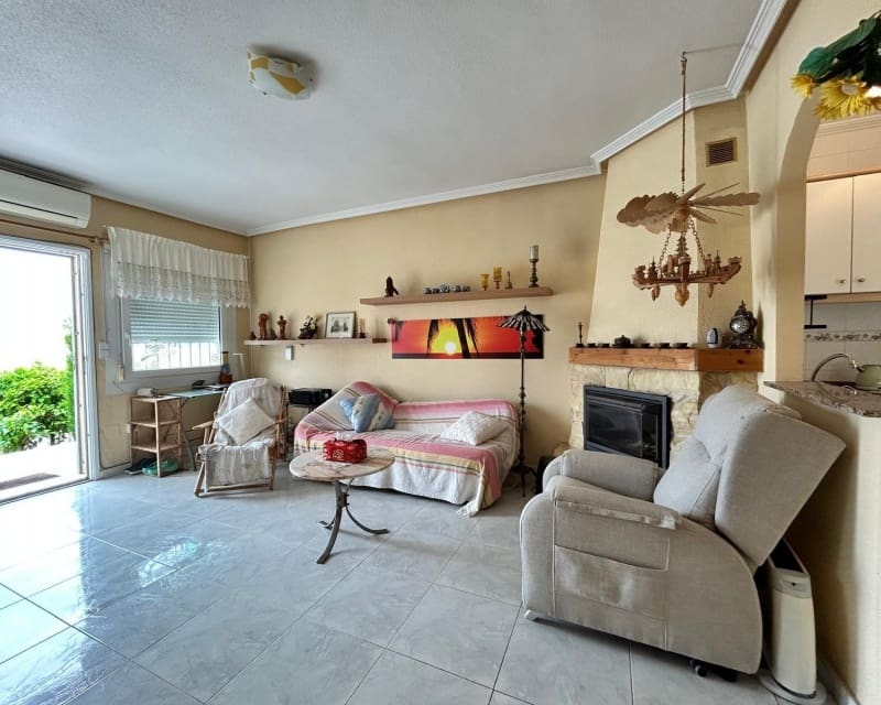 1 soverom Bungalow til salgs i La Florida med svømmebasseng - € 140 000 (Ref: 9926404)